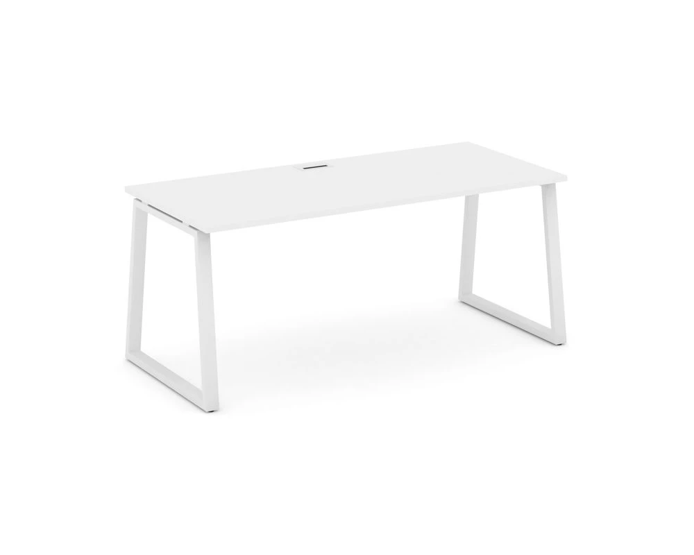 Стол письменный опоры трапеция 1380x800x750 Стайл Проджект Директ / Style Project Direct
